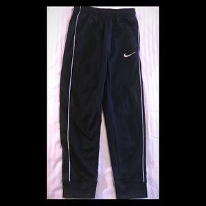 🔥🔥🔥Nike Joggers w/ Pockets 🍬 Sz. 7 🍦